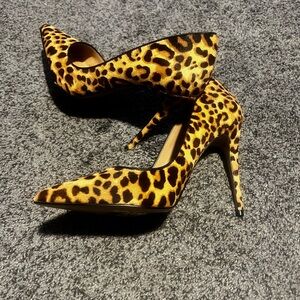 Steve Madden Yellow and Brown Leopard Heels